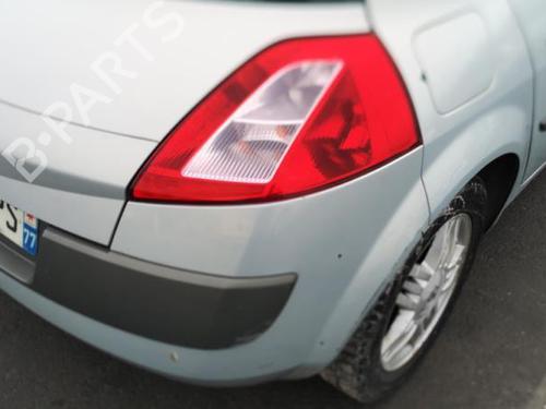 Klamka zewnętrzna drzwi przednich prawych RENAULT MEGANE II (BM0/1_, CM0/1_) 1.6 16V (BM0C, CM0C) | BP25554702C129 