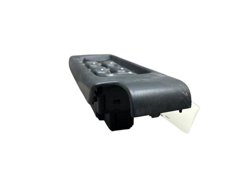 Left front window switch LAND ROVER FREELANDER I (L314) 2.0 Td4 4x4 | BP29863918I27