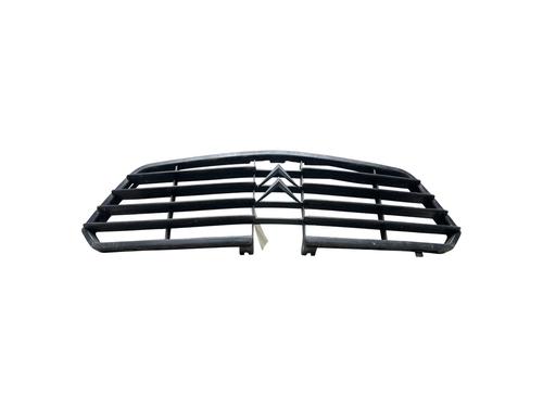Used Grille Grille 37755190 37755190