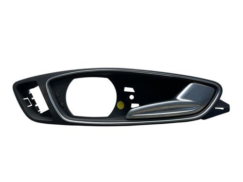 Venstre foran invendig håndtak AUDI A1 Sportback (8XA, 8XF) 1.6 TDI (90 hp) 25497630