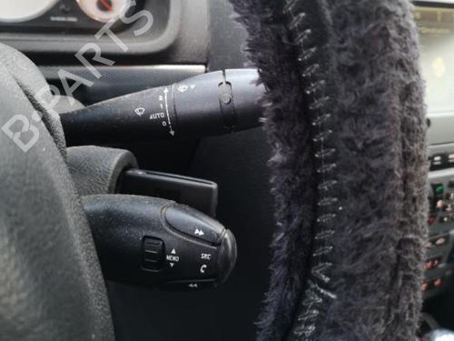 Right front fog light PEUGEOT 407 (6D_) 2.0 HDi 135 (6DRHRH, 6DRHRE, 6DRHRG, 6DRHRJ) | BP25576758C31 