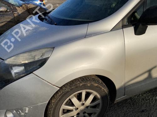 Fuse box RENAULT GRAND SCÉNIC III (JZ0/1_) 1.6 dCi (JZ00, JZ12) | BP32098073E1 