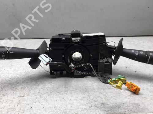 Used Steering column stalk Steering column stalk RENAULT CLIO II (BB_, CB_) 1.2 16V (BB05, BB0W, BB11, BB27, BB2T, BB2U, BB2V, CB05,... (75 hp) 25581072 25581072
