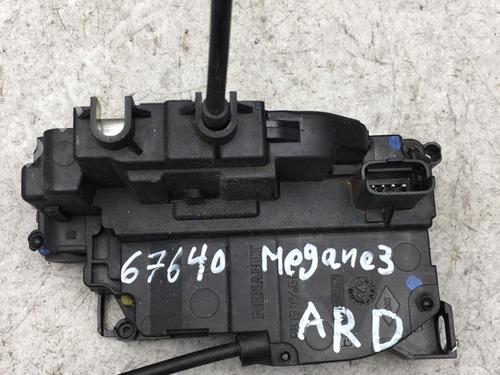 Højre bagtil lås RENAULT MEGANE III Hatchback (BZ0/1_, B3_) 1.5 dCi (BZ1G, BZ1W, BZ0R) (95 hp) 25521811