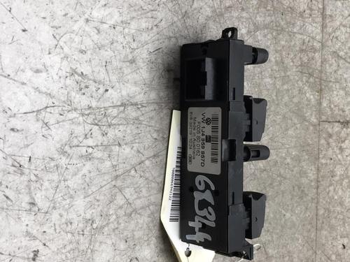 Left front window switch VW PASSAT B5.5 (3B3) 1.9 TDI | BP25521371I27 