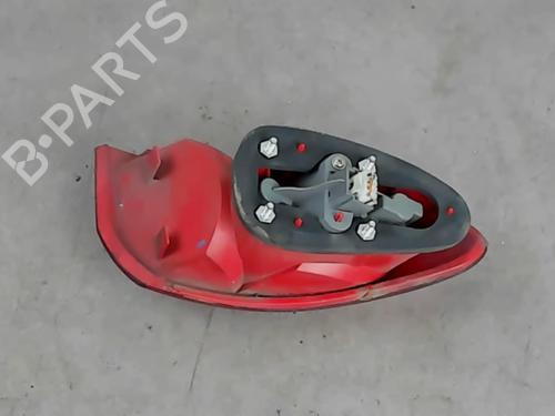 Right taillight ALFA ROMEO 147 (937_) 1.9 JTDM 16V (937.AXN1B, 937.AXZ1B) | BP25577639C35 