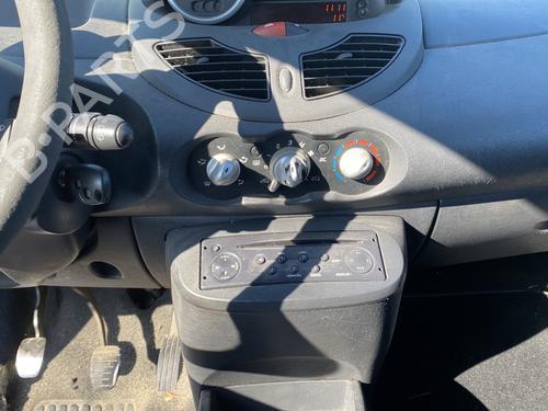 Left taillight RENAULT TWINGO II (CN0_) 1.5 dCi (CN0E) | BP29327626C34  - Image 20