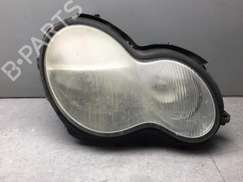 Used Right headlight MERCEDES-BENZ C-CLASS (W203) C 200 CDI (203.004) (116 hp) 25584680