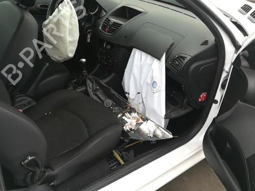 Left mirror PEUGEOT 206+ (2L_, 2M_) 1.4 HDi eco 70 | BP25577325C26