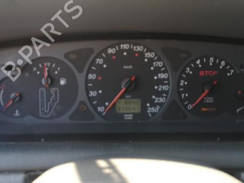 Right headlight CITROËN C5 I (DC_) 2.2 HDi (DC4HXB, DC4HXE) | BP25523971C29 