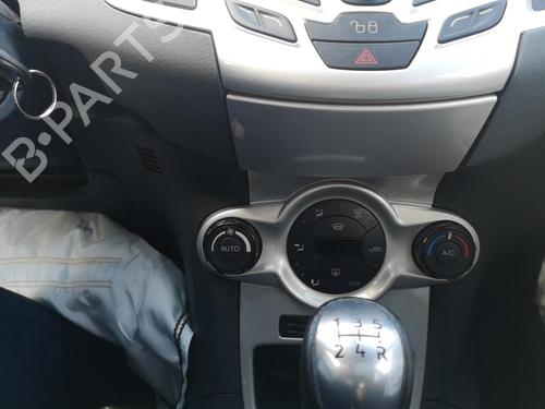 Høyre foran utvendig håndtak FORD FIESTA VI (CB1, CCN) 1.6 Ti | BP25561440C129 