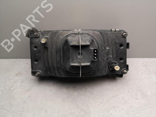 Used Right headlight Right headlight VOLVO 740 Kombi (745) 2.3 (156 hp) 25584186 25584186