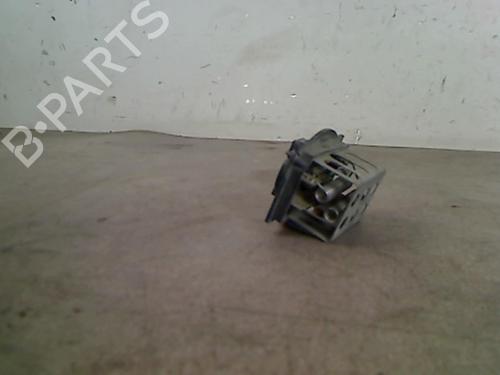 Varmeblæsermodstand PEUGEOT 306 Hatchback (7A, 7C, N3, N5) 1.9 D (68 hp) 25537554