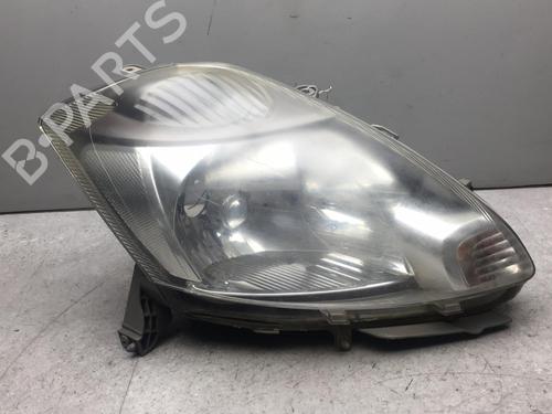 Right headlight DAIHATSU SIRION (M3_) 1.0 (M300) | BP25524842C29 