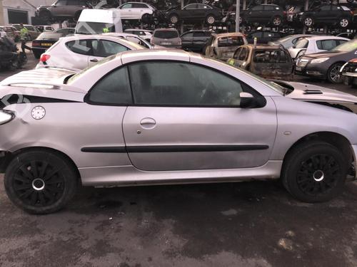 Front right lock PEUGEOT 206 CC (2D) 1.6 16V (2DNFUF, 2DNFUR) | BP25556792C97 