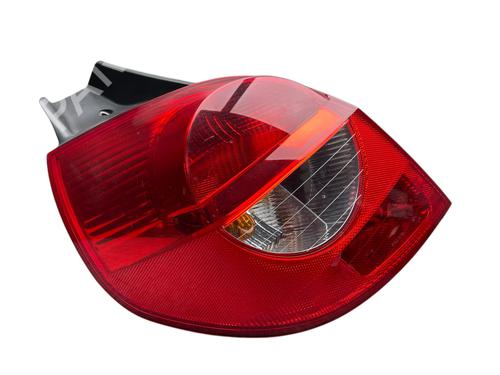 Used Left taillight RENAULT CLIO III (BR0/1, CR0/1) 1.6 16V (BR09, BR0T, CR09, CR0T) (88 hp) 26572825