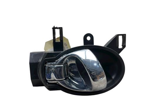 Used Front right interior door handle Front right interior door handle NISSAN JUKE (F15) 1.6 (117 hp) 29323290 29323290