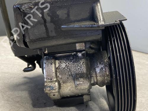 Pompe de direction assistée PEUGEOT 206 Hatchback (2A/C) 1.4 i (75 hp) 25525420