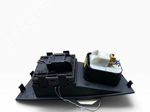 Left front window switch AUDI A1 (8X1, 8XK) 1.6 TDI | BP39069347I27 - Image 2