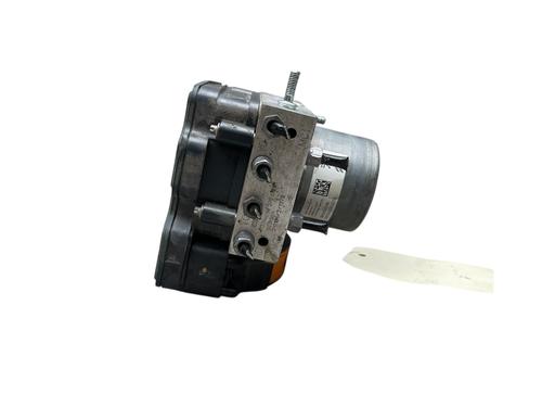Used ABS pump ABS pump PEUGEOT 5008 II (MC_, MJ_, MR_, M4_) 1.2 THP (MRHNYH, MRHNYW, MRHNSJ, MRHNSU, MRHNSM) (131 hp) 29004962 29004962