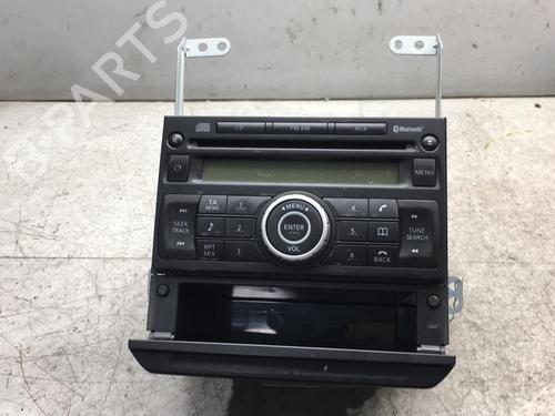 Used Radio NISSAN X-TRAIL II (T31) 2.0 dCi 4x4 (150 hp) 25565650