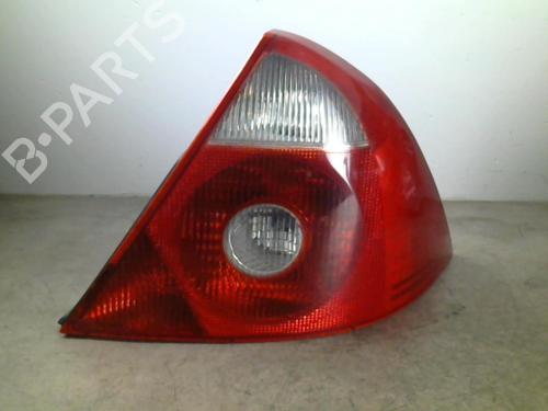 Used Right taillight FORD MONDEO III (B5Y) 2.0 TDCi (130 hp) 25576965