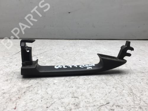 Used Front right exterior door handle MERCEDES-BENZ A-CLASS (W168) A 170 CDI (168.009, 168.109) (95 hp) 25561634