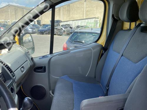 Luz interior RENAULT TRAFIC II Van (FL) 2.0 dCi 90 (FL0H, FL00, FL01, FL0M, FL0P, FL0S) | BP25514581I8 - Image 26