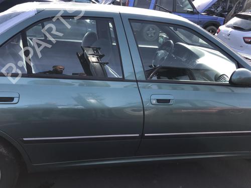 Left mirror PEUGEOT 406 (8B) 2.0 HDI 110 | BP25557411C26 