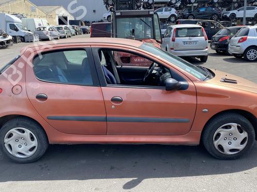Faro izquierdo PEUGEOT 206 Hatchback (2A/C) 1.1 i | BP25514631C28 