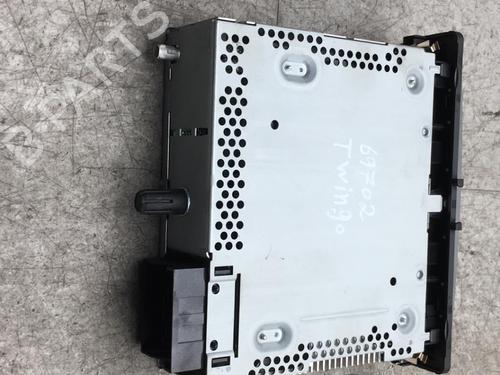 Radio RENAULT TWINGO II (CN0_) 1.2 16V (CN04, CN0B) | BP25529042E6 