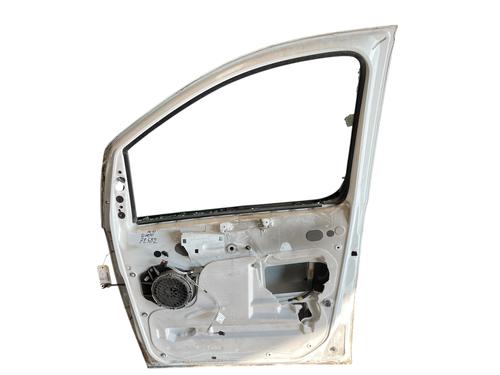 Used Right front door Right front door 32363913 32363913