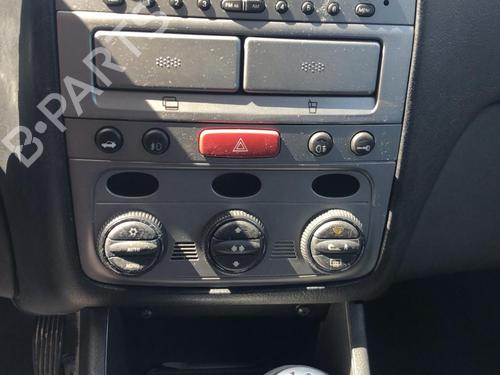 Left tailgate light ALFA ROMEO 147 (937_) 1.9 JTDM 8V (937.AXD1A, 937.AXU1A, 937.BXU1A) | BP25520760C79  - Image 27