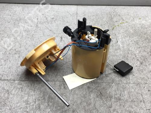 Used Fuel pump BMW 1 (E87) 118 d (143 hp) 27345159