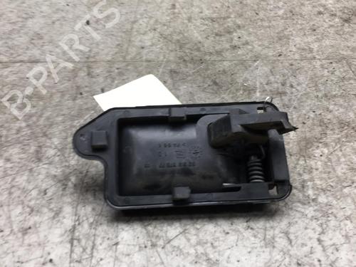 Used Front right interior door handle Front right interior door handle PEUGEOT 106 II (1A_, 1C_) 1.1 i (60 hp) 25541317 25541317