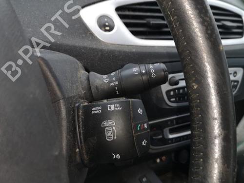 Left taillight RENAULT SCÉNIC III (JZ0/1_) 1.5 dCi | BP25517753C34 