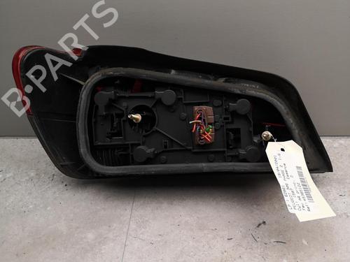 Højre baglygte PEUGEOT 306 Hatchback (7A, 7C, N3, N5) 1.6 (89 hp) 25555464