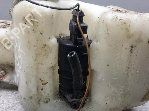 Used Windscreen washer tank RENAULT RAPID Box Body/MPV (F40_, G40_) 1.1 (48 hp) 25557838