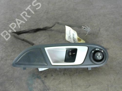 Used Front left interior door handle FORD FIESTA VI (CB1, CCN) 1.6 TDCi (95 hp) 25582894
