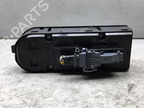 Left front window switch OPEL ASTRA H GTC (A04) 1.9 CDTi 16V (L08) | BP25555766I27