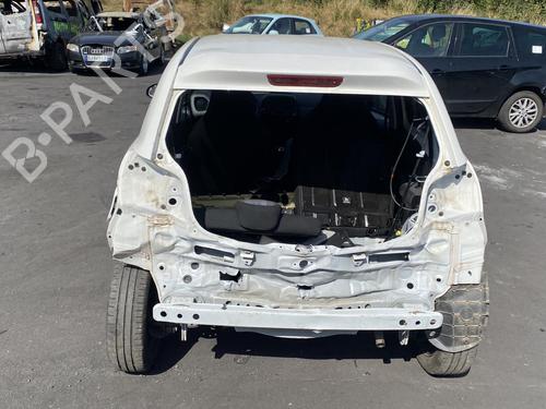 Left front fog light PEUGEOT 108 1.0 VTi 72 | BP26614807C30 - Image 32