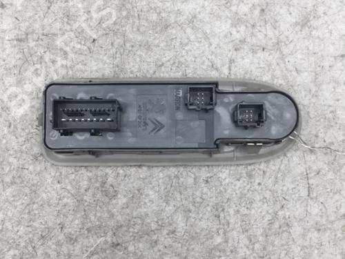 Left front window switch CITROËN C5 III Break (RW_) 2.0 HDi | BP25581729I27 