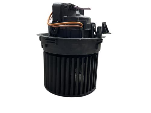Used Heater blower motor PEUGEOT 3008 I MPV (0U_) 1.6 HDi (114 hp) 28187568