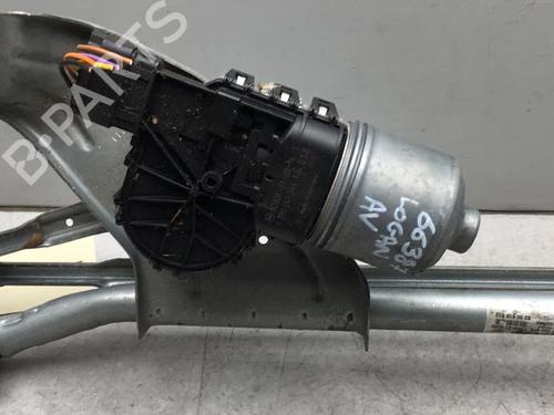 Used Front wiper motor DACIA LOGAN MCV (KS_) 1.5 dCi (KS04) (88 hp) 25533508
