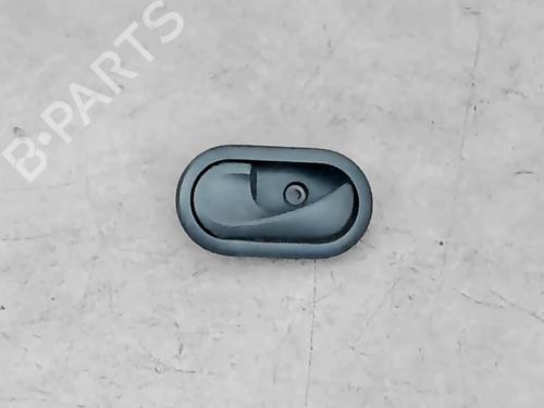 Used Front left interior door handle DACIA SANDERO 1.2 16V (75 hp) 25576678