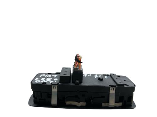 Used Left front window switch Left front window switch DACIA SANDERO 1.5 dCi (68 hp) 25539862 25539862