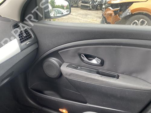 Radio RENAULT FLUENCE (L3_) 1.5 dCi (L30B) | BP28517348E6  - Image 32