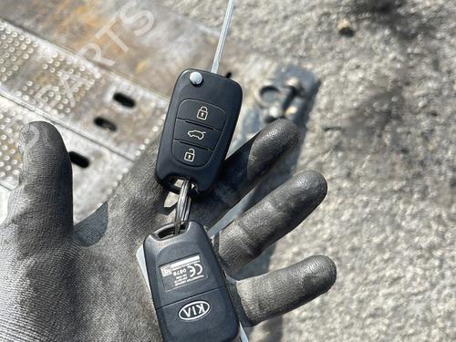 Front left seatbelt KIA RIO II (JB) 1.5 CRDi | BP28205145I26 - Image 20