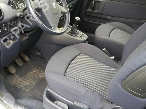 Right headlight PEUGEOT 1007 (KM_) 1.4 | BP25577429C29  - Image 48