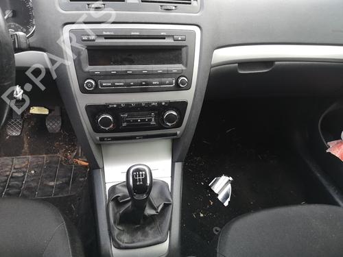 Left front window switch SKODA OCTAVIA II (1Z3) 1.6 TDI | BP25525352I27  - Image 33
